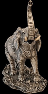 Elefant figur i moderne nordisk indretning